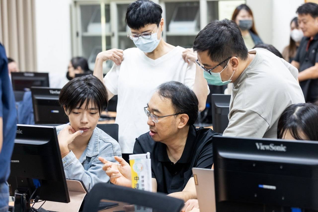 助攻中小企業迎戰凈零挑戰！中彰投分署成立「ESG人才培訓據點」，網站資源瀏覽破6萬人次